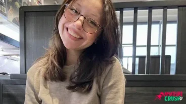 cute nerdy college teen amateur submission nudes