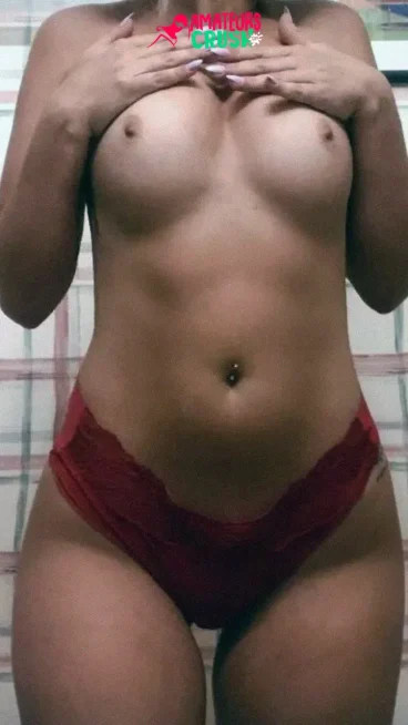 topless babe tiny tits amateur blonde pic